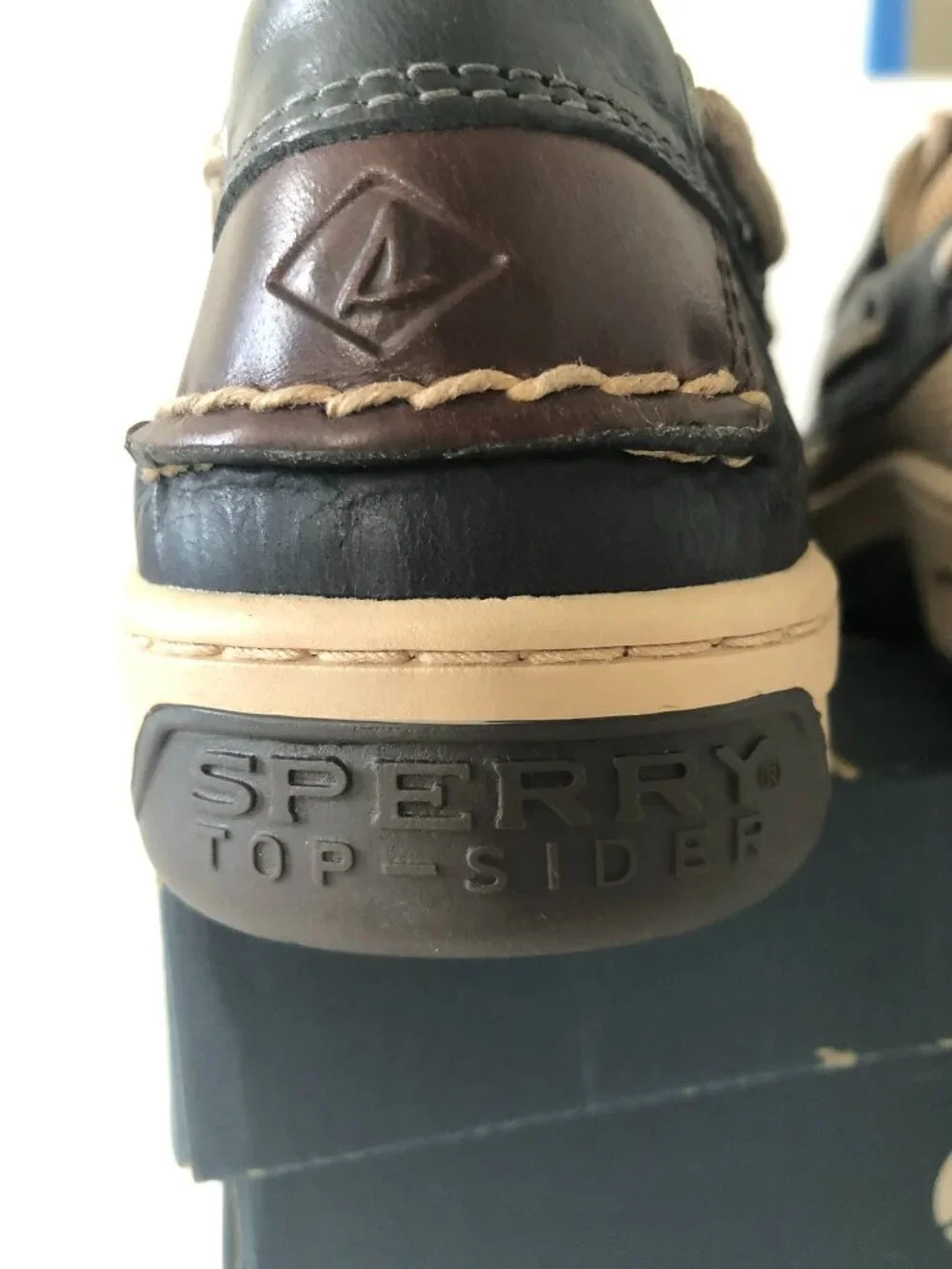 NWT Sperry Billfish 3-Eye Boat Shoes Size 10W